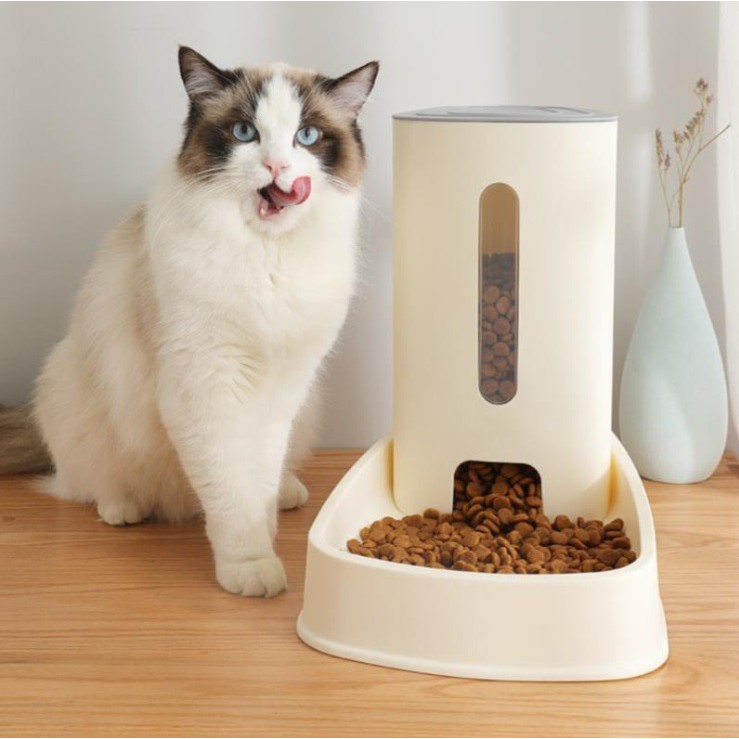 เครื่องให้อาหารอัตโนมัติสำหรับแมว นั้น ก็ต้องบอกเลยว่ามีราคาที่แตกต่างกันออกไป